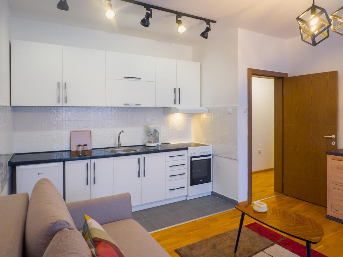 Apartments Neo Novi Sad Luaran gambar